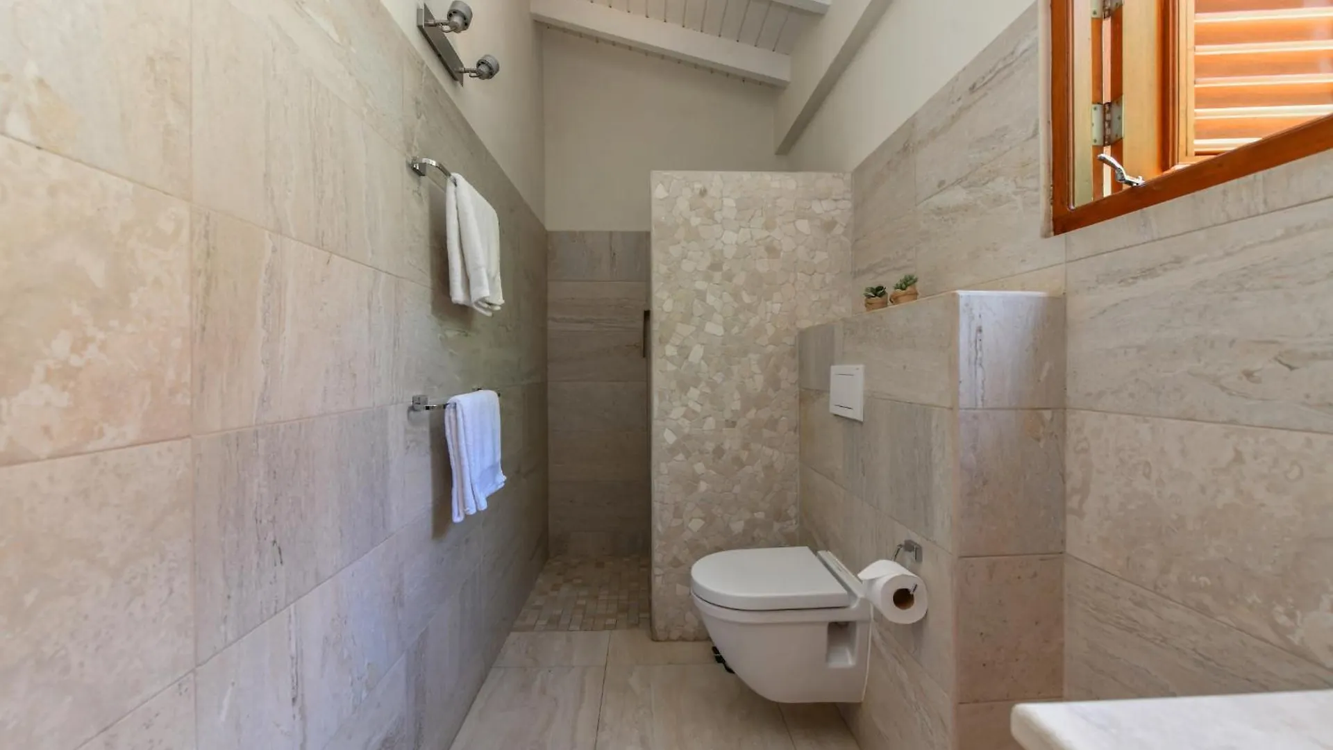 Villa Adelaida Palm Beach