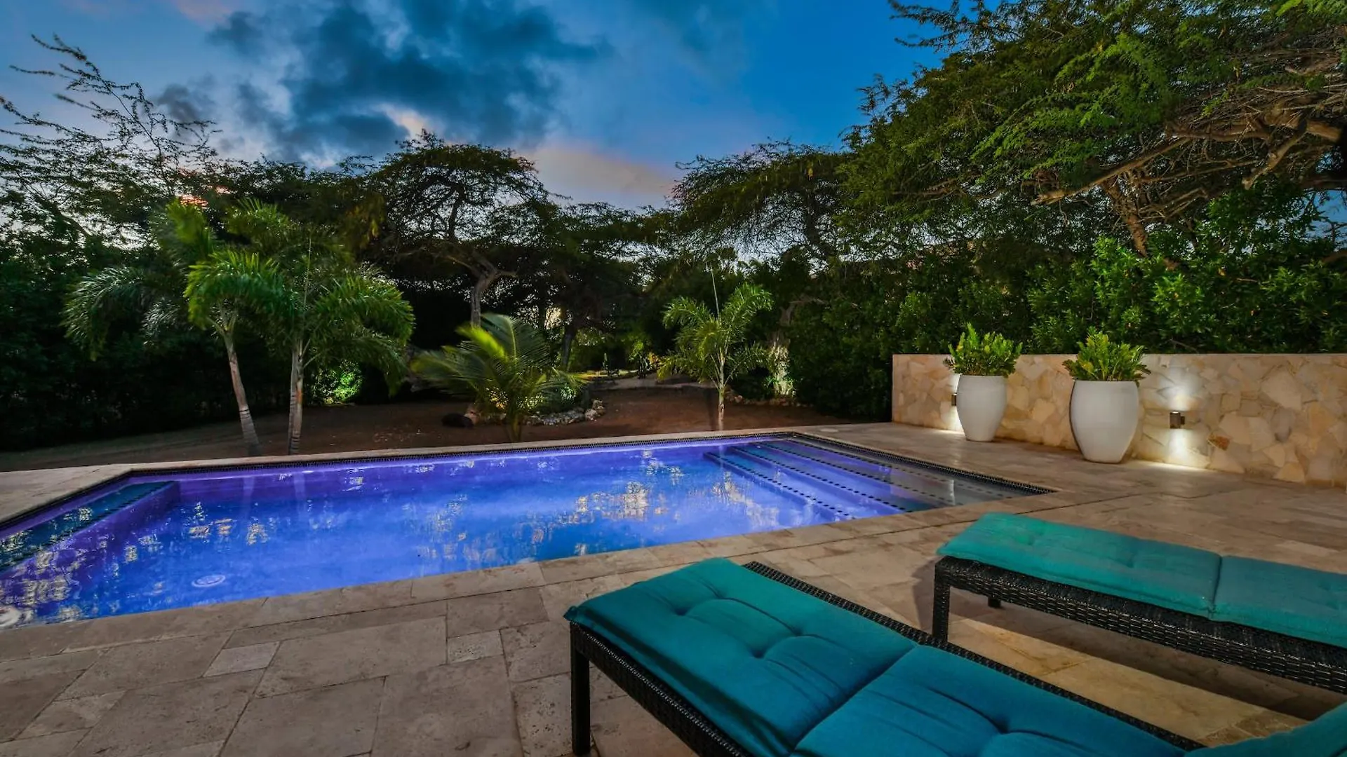 Villa Adelaida Palm Beach